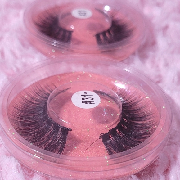 ✨️2 Sets of 3D False Eyelashes - Picture 9 of 13